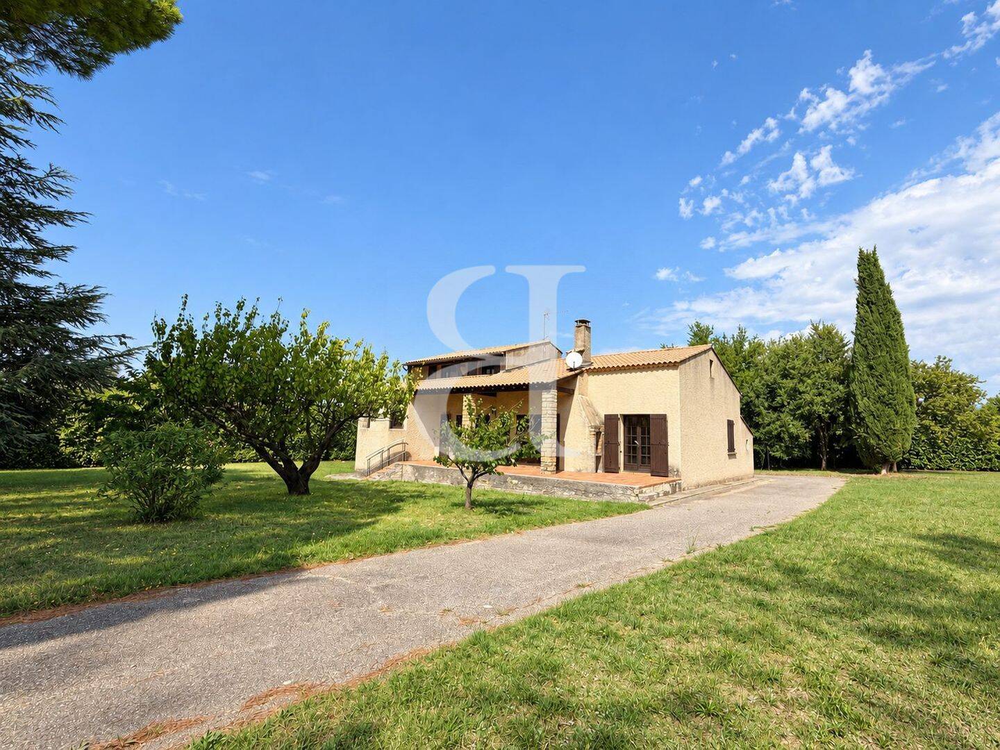Maison 5 pièces 139 m² · à Valréas · 138,5 m² · 320 000 €