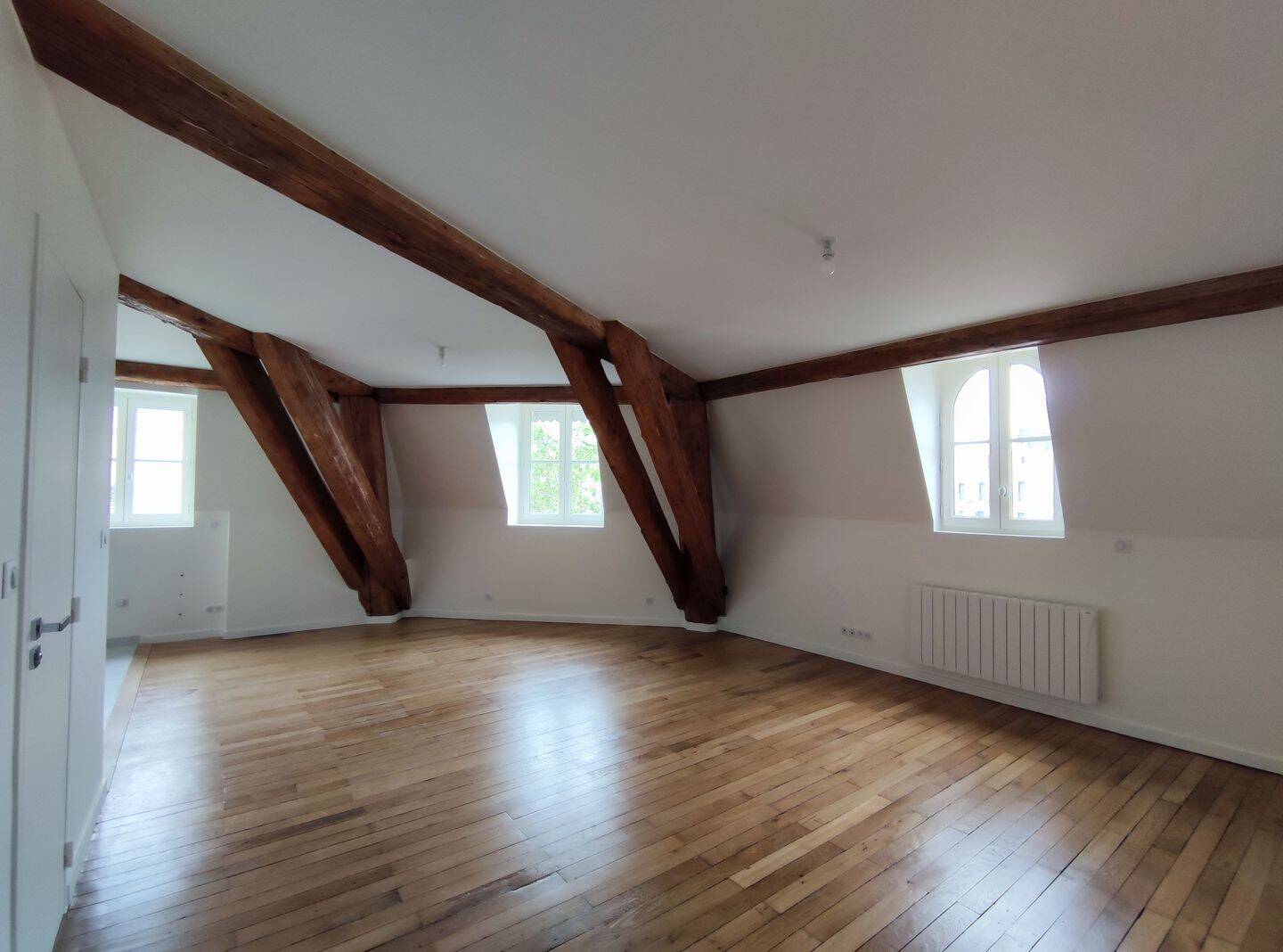 Appartement 2 pièces 53 m² · à Lyon 2ème Arrondissement · 52,9 m² · 969 €