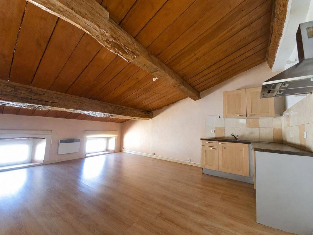 Appartement 3 pièces 41 m² · à Aups · 40,8 m² · 390 €