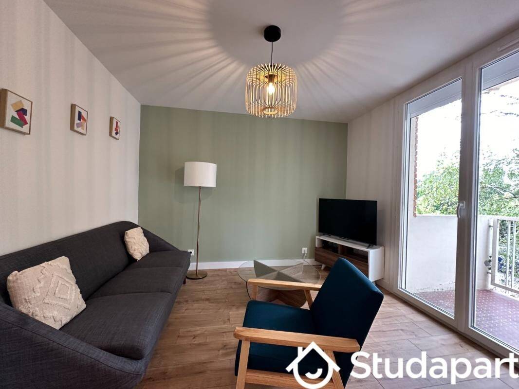 1 pièce 11 m² · à Toulouse · 11 m² · 500 €