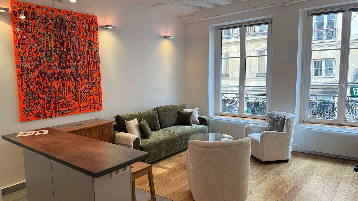 Appartement 2 pièces 49 m² · à Paris 1er Arrondissement · 49 m² · 6 257 €