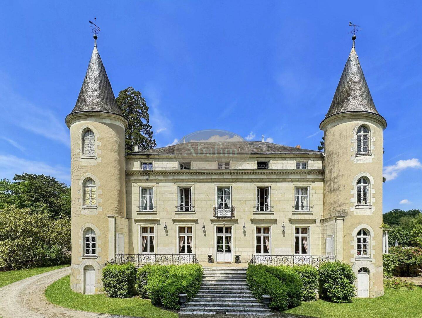 Maison 20 pièces 600 m² · à La Roche-Posay · 600 m² · 1 242 900 €