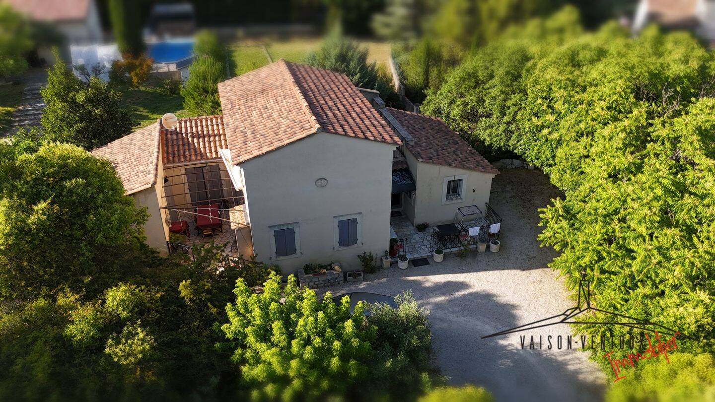 Maison 5 pièces 120 m² · à Sablet · 120 m² · 385 000 €