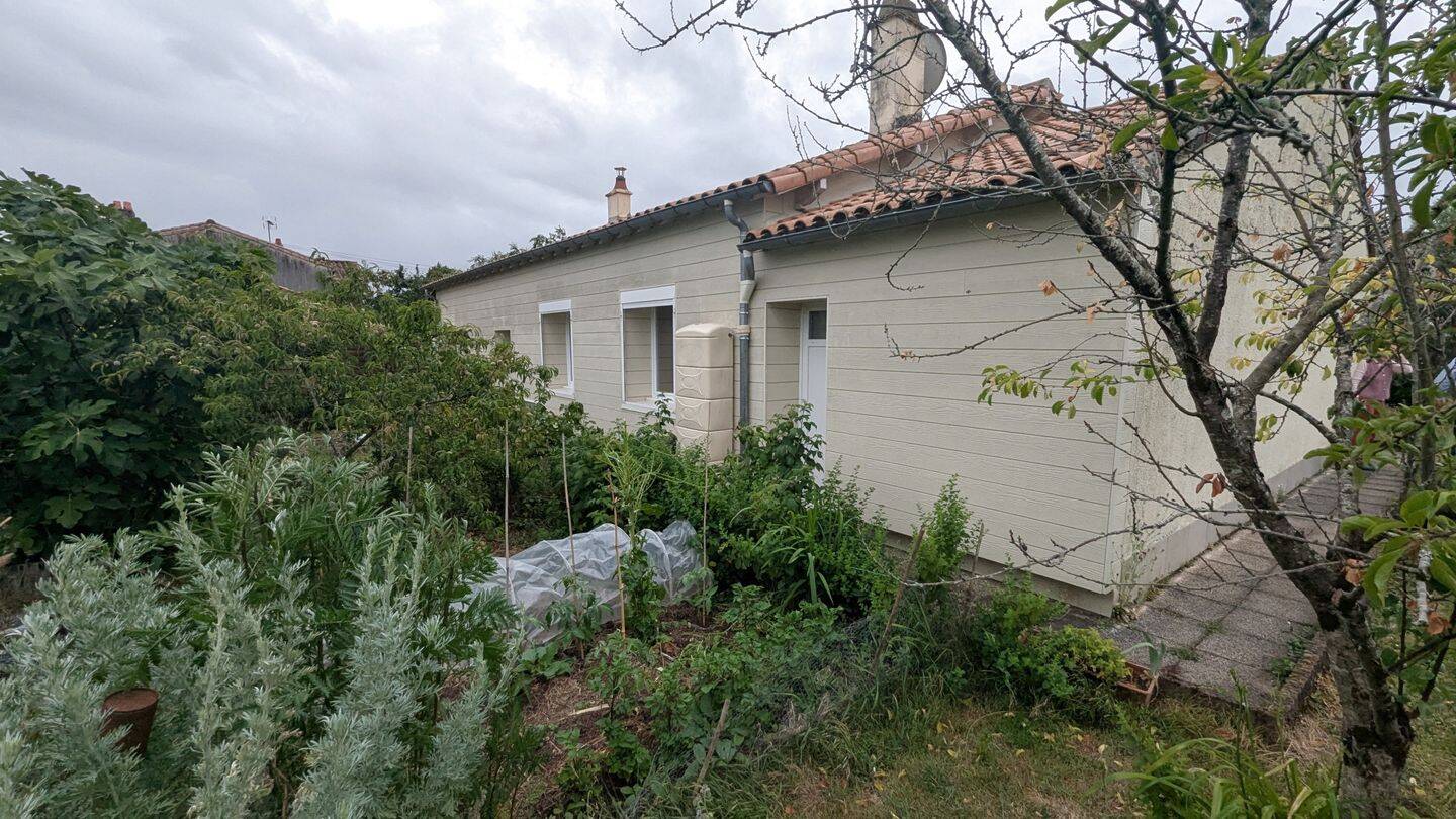 Maison 5 pièces 107 m² · à Magné · 107 m² · 217 000 €