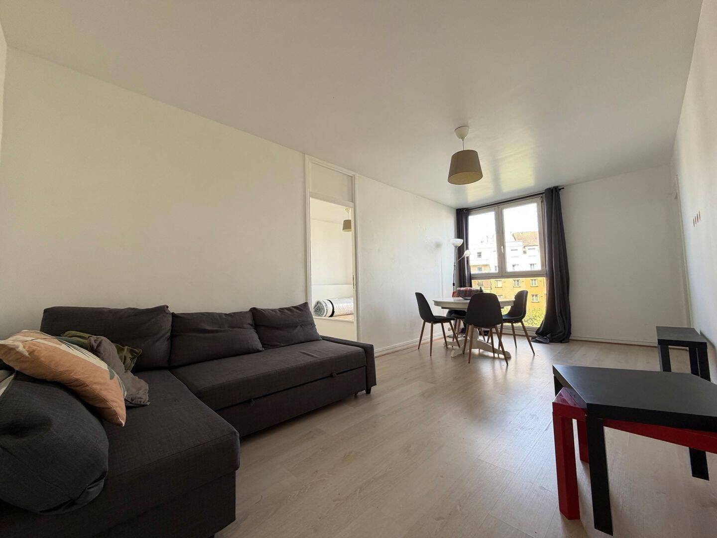 Appartement 2 pièces 44 m² · à Thiais · 44,1 m² · 950 €/mois