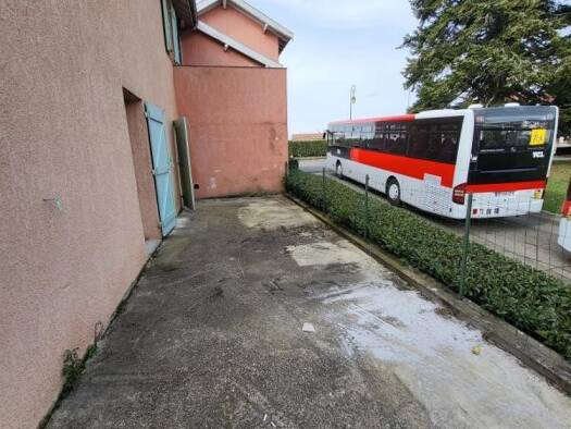 Appartement à louer 746 € 4 pièces 3 chambres 100 m² RDC Duerne 69850