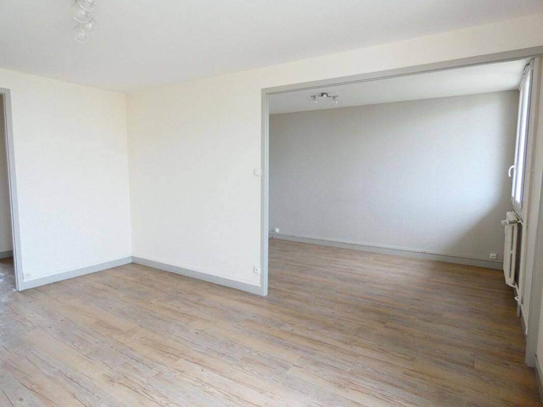 Appartement 3 pièces 67 m² · à Caluire-Et-Cuire · 67,2 m² · 880 €