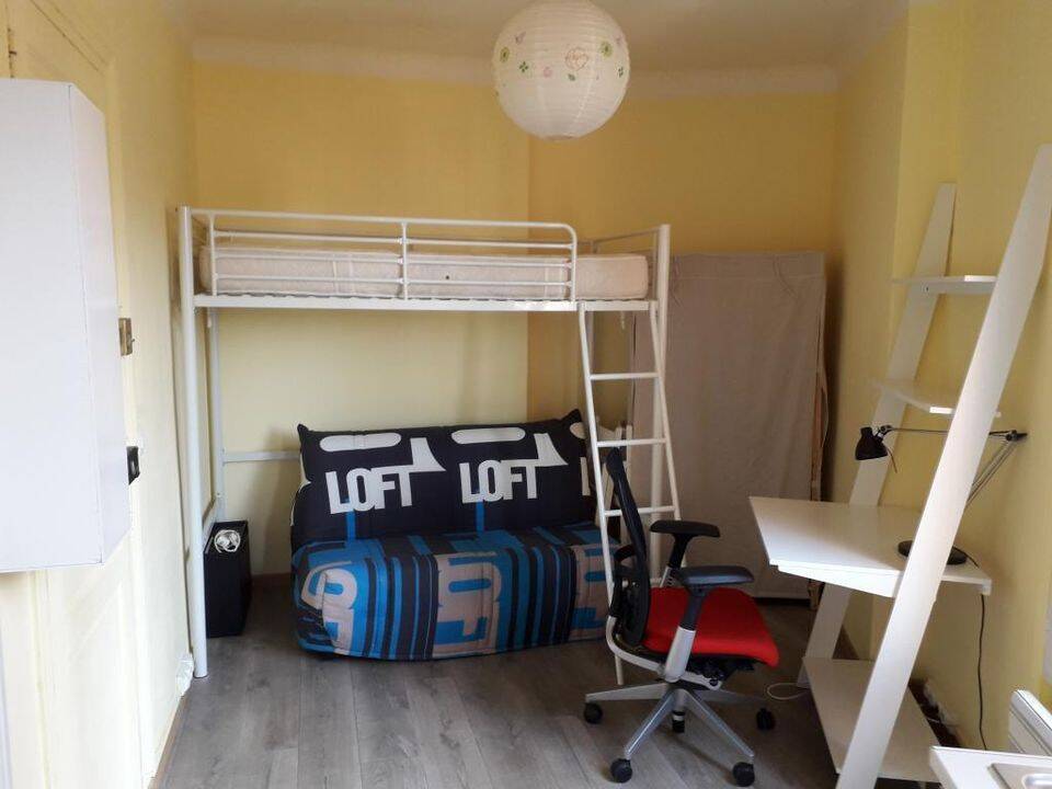 Appartement 1 pièce 21 m² · à Asnières-sur-Seine · 21 m² · 580 €