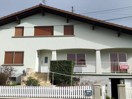 Maison à vendre 277 000 € 7 pièces 5 chambres 140 m² 743 m² de terrain Dannemarie 68210