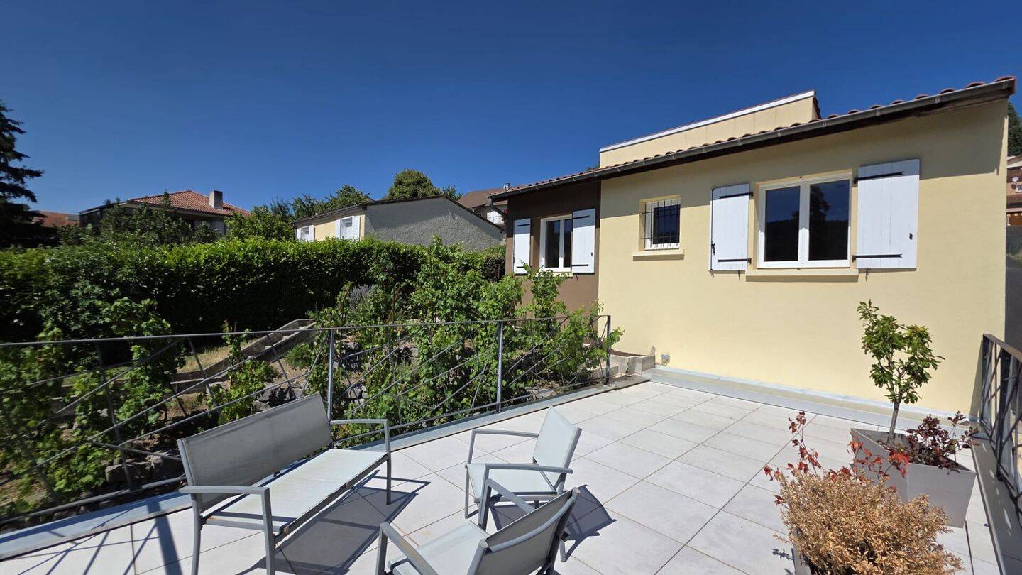 Maison 5 pièces 105 m² · à Romagnat · 105 m² · 392 000 €