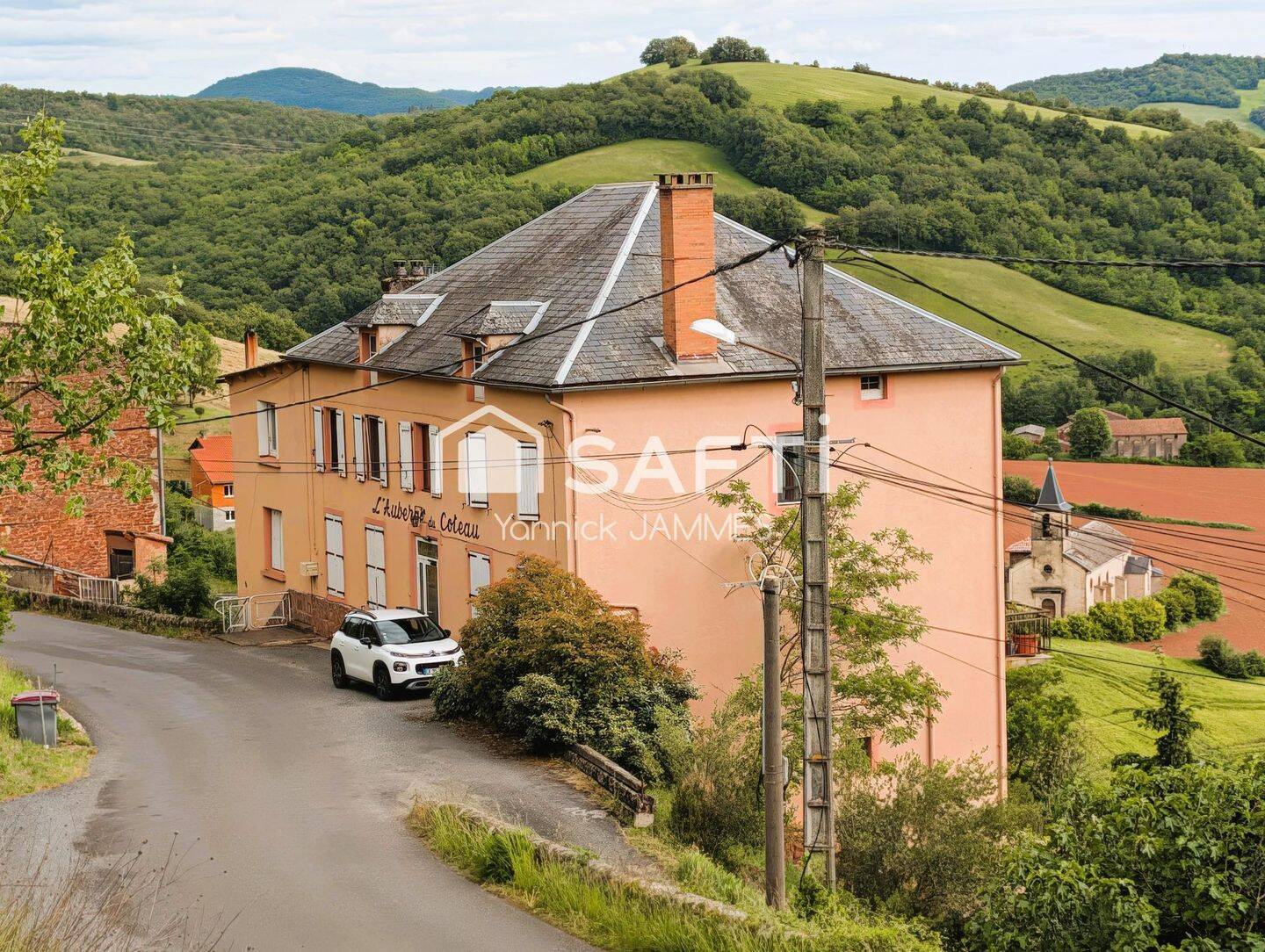 Maison 10 pièces 375 m² · à Saint-Affrique · 375 m² · 230 000 €