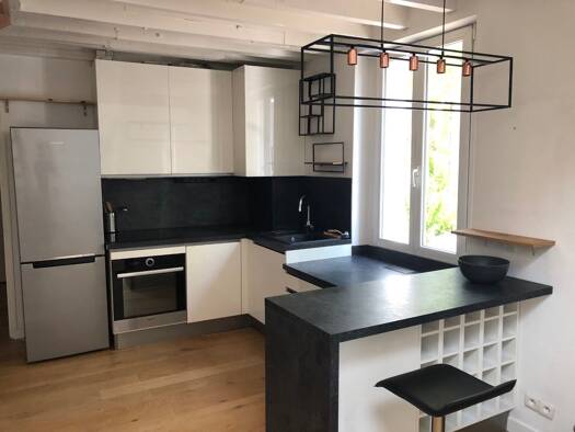 Appartement à louer 1 100 € 2 pièces 1 chambre 42 m² Étage 1/2 Moulon-Vatonne Centre Gif-sur-Yvette 91190