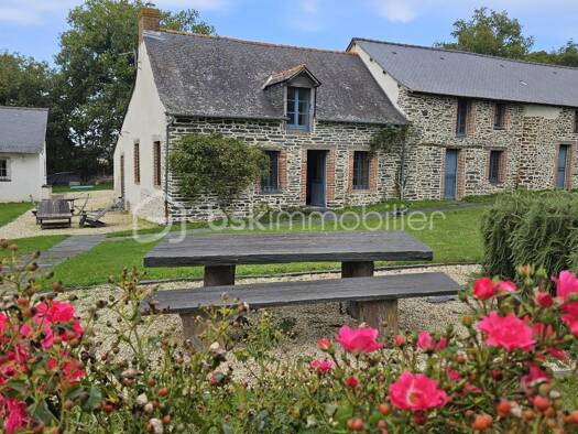 Maison à vendre 550 000 € 4 pièces 2 chambres 140 m² 27 823 m² de terrain Domloup 35410