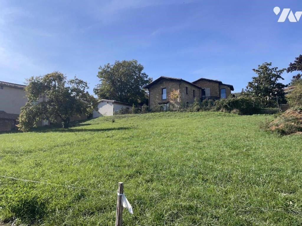 Terrain de 760 m² à Poleymieux-au-Mont-d'Or - photo 2