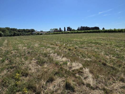 Terrain constructible à vendre 32 000 € 2 136 m² de terrain Gardonne 24680
