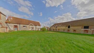 Mas à vendre 399 000 € 11 pièces 8 chambres 310 m² 6 500 m² de terrain Sens 89100