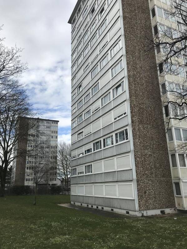 Appartement 3 pièces 53 m² · à Saint-Étienne-du-Rouvray · 53 m² · 527 €
