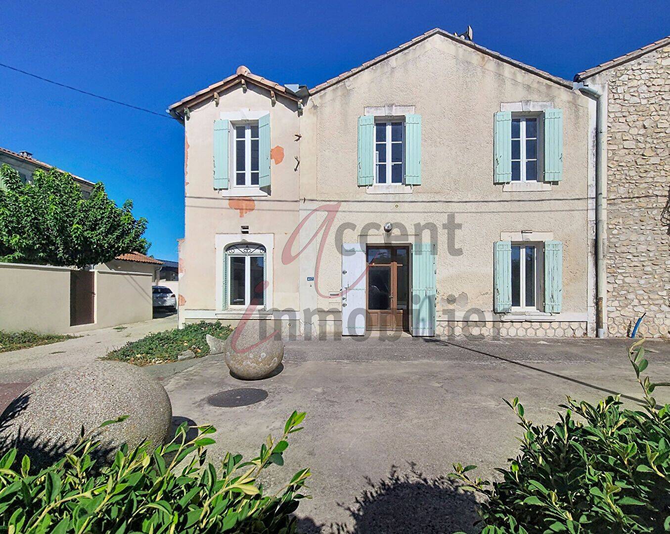 Maison 5 pièces 114 m² · à Noves · 114 m² · 250 000 €