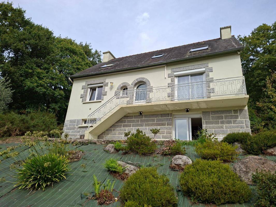 Maison 5 pièces 133 m² · à Bon Repos sur Blavet · 133,4 m² · 830 €/mois