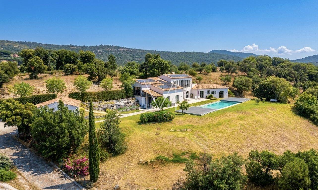 Maison 7 pièces 260 m² · à Le Plan-de-la-Tour · 260 m² · 2 150 000 €