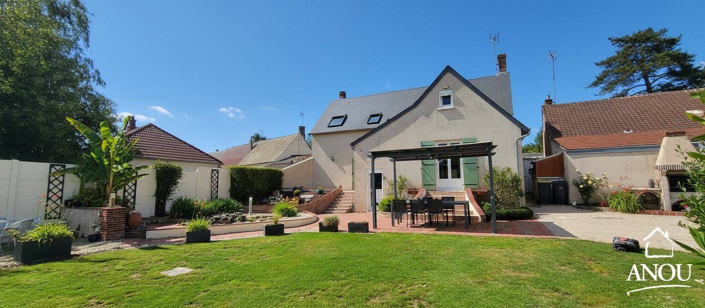 Maison 7 pièces 161 m² · à Conie-Molitard · 161 m² · 244 000 €