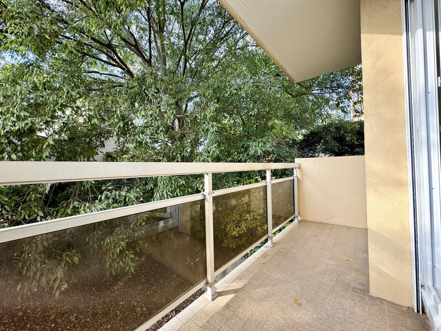 Appartement 2 pièces 41 m² · à Nîmes · 41,4 m² · 588 €