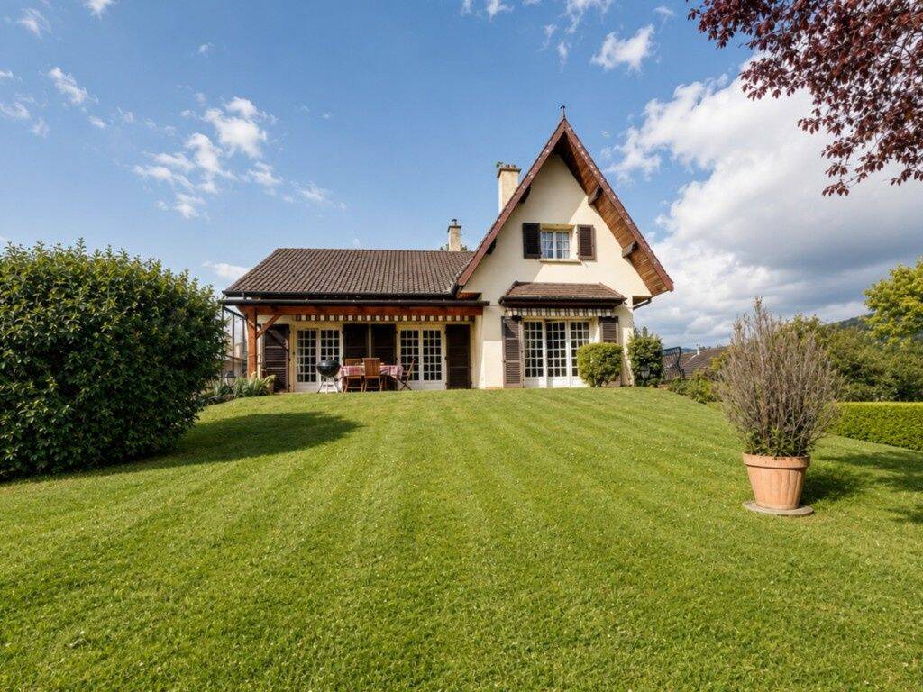 Maison 6 pièces 140 m² · à Bettant · 140 m² · 375 000 €