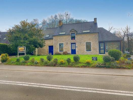 Maison à vendre 314 000 € 6 pièces 3 chambres 170 m² 6 723 m² de terrain Locminé 56500