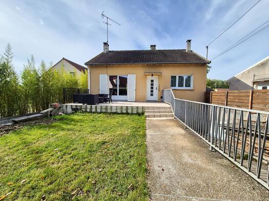 Maison à vendre 317 000 € 5 pièces 4 chambres 135 m² 690 m² de terrain Rubelles 77950