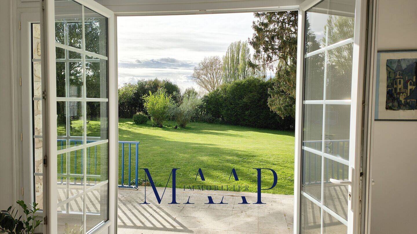Maison 11 pièces 303 m² · à Rambouillet · 303 m² · 644 000 €