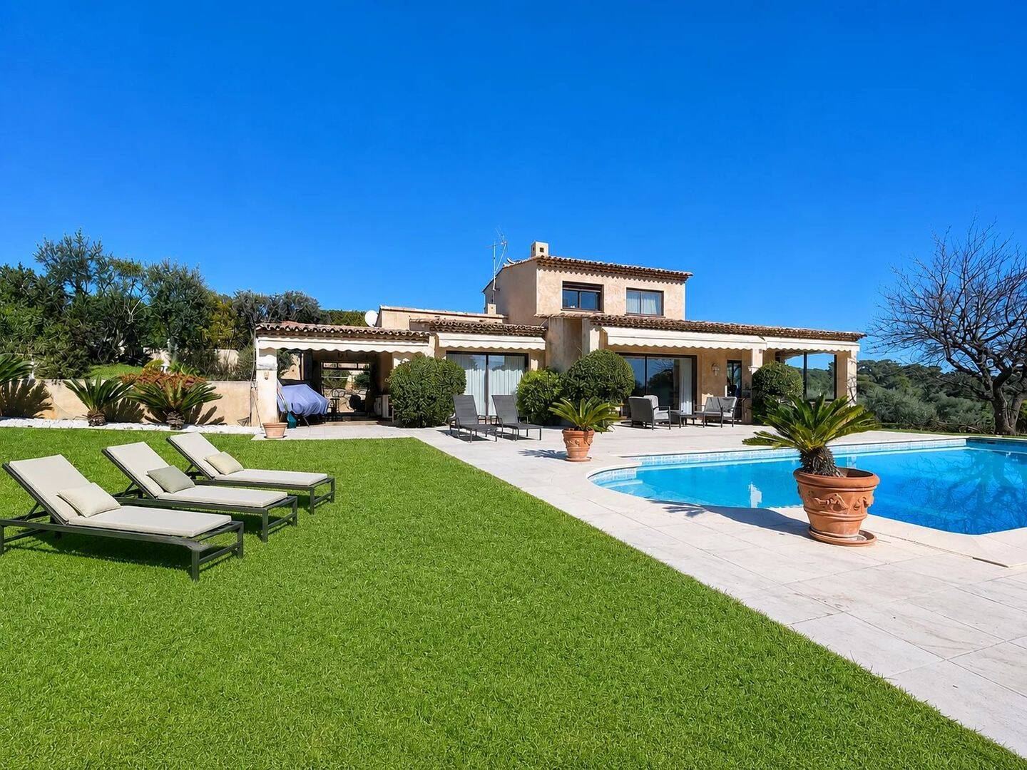 Maison 321 m² · à Vallauris · 321 m² · 1 599 000 €