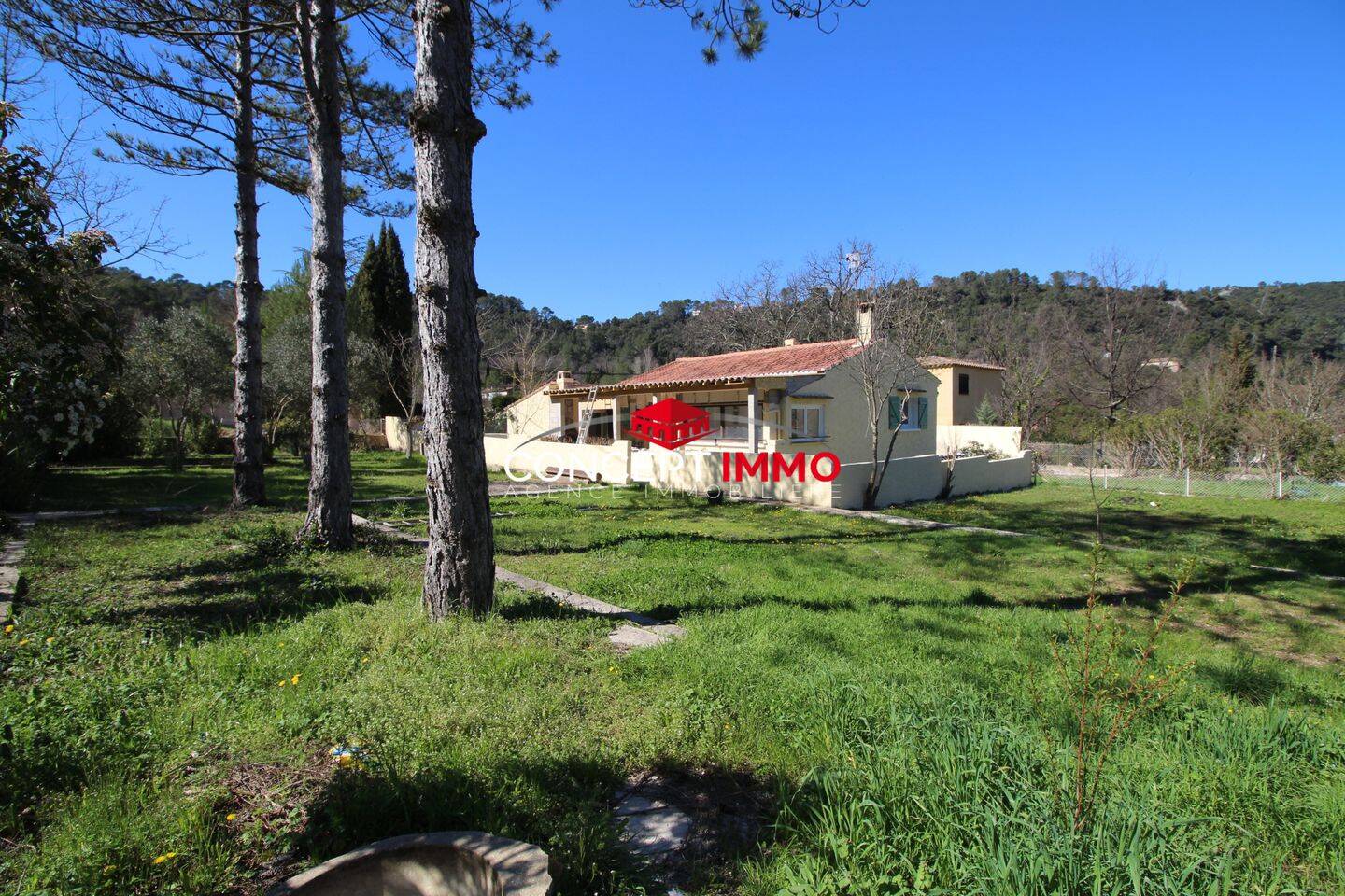 Maison 5 pièces 110 m² · à Méounes-lès-Montrieux · 110 m² · 364 000 €