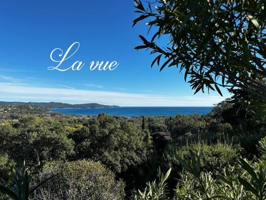 Immeuble à vendre 975 000 € 200 m² Nord Cavalaire-sur-Mer 83240