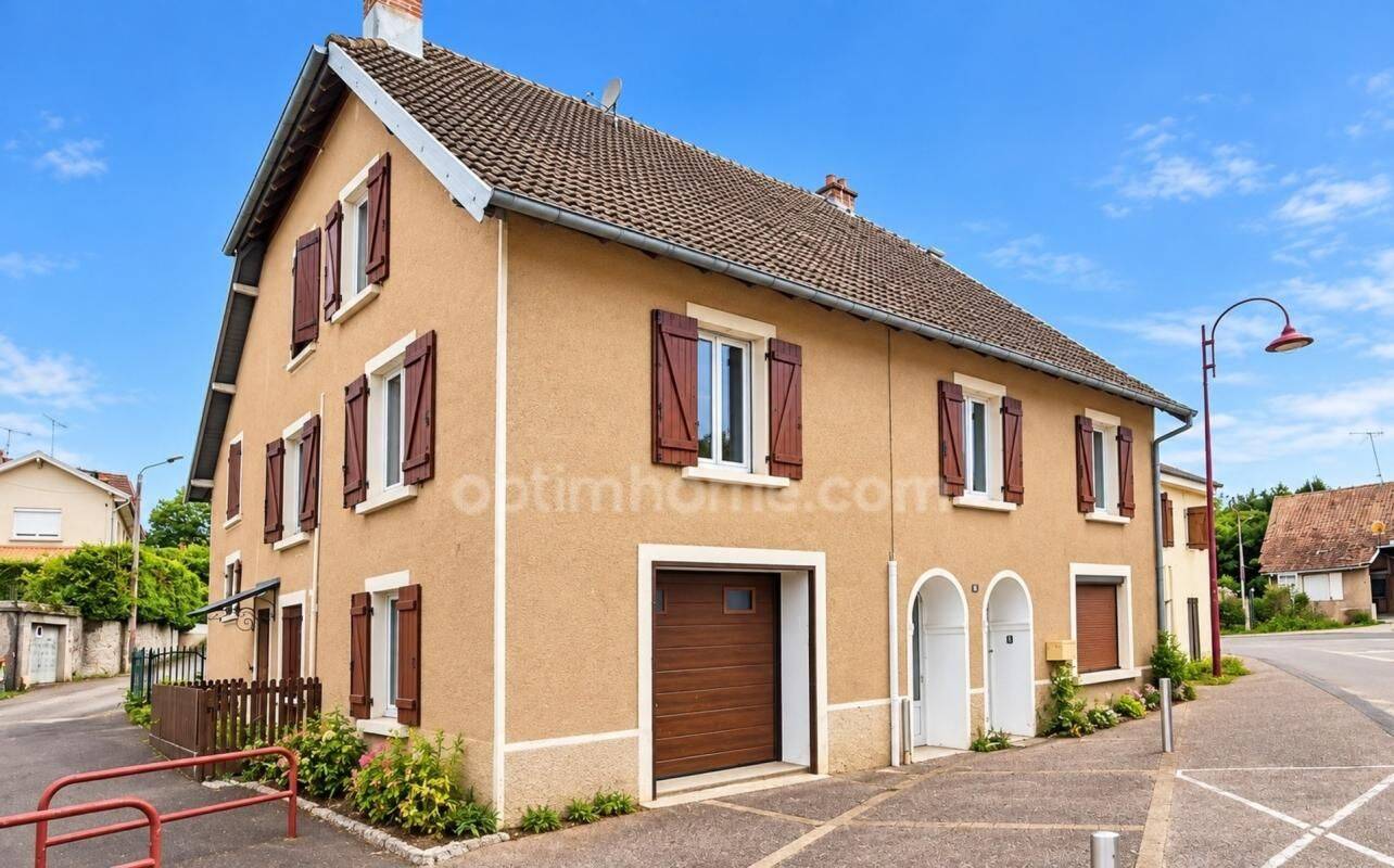 Maison 8 pièces 200 m² · à Héricourt · 200 m² · 97 500 €