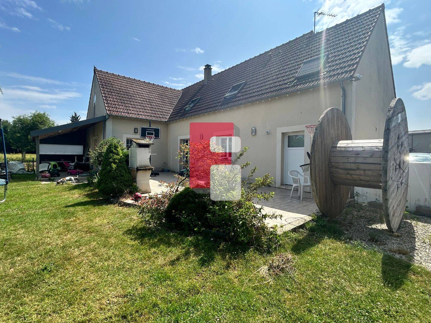 Maison 8 pièces 160 m² · à Courteranges · 160 m² · 268 000 €