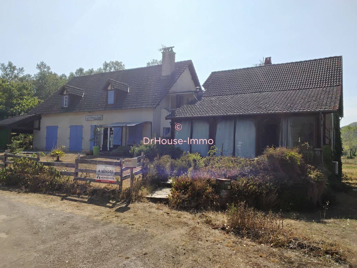 Maison 6 pièces 250 m² · à Monteils · 250 m² · 264 900 €