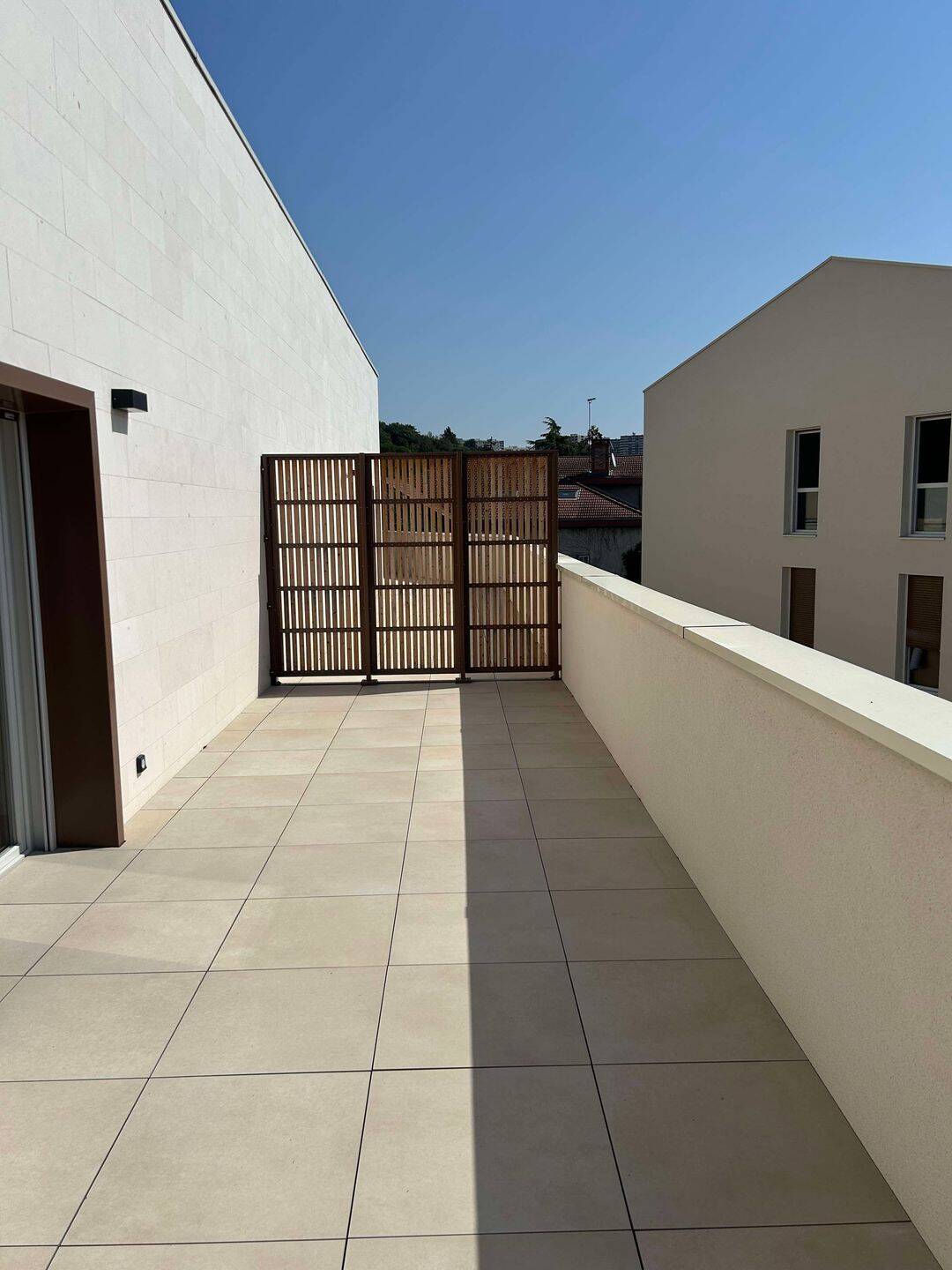 Appartement 5 pièces 113 m² · à Rillieux-la-Pape · 112,5 m² · 1 366 €/mois