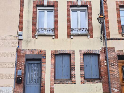 Maison à vendre 107 000 € 3 pièces 2 chambres 106 m² 105 m² de terrain Moulins-la-Marche 61380