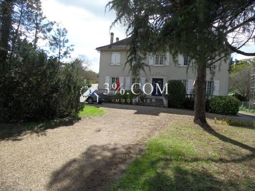 Maison à vendre 463 000 € 8 pièces 4 chambres 237 m² 3 667 m² de terrain Bizais-Pepiniere Buxerolles 86180