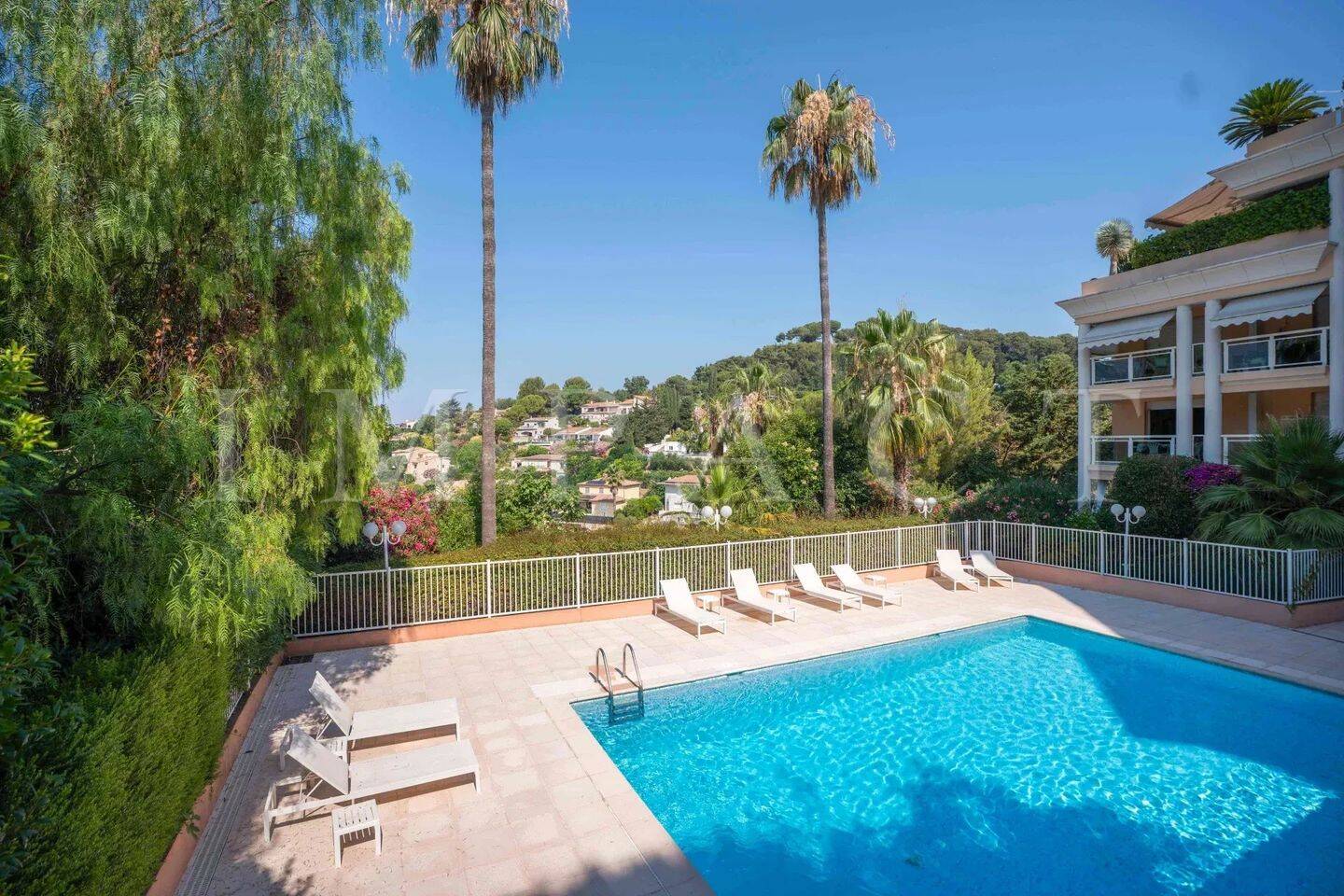 Appartement 3 pièces 71 m² · à Le Cannet · 71 m² · 445 000 €
