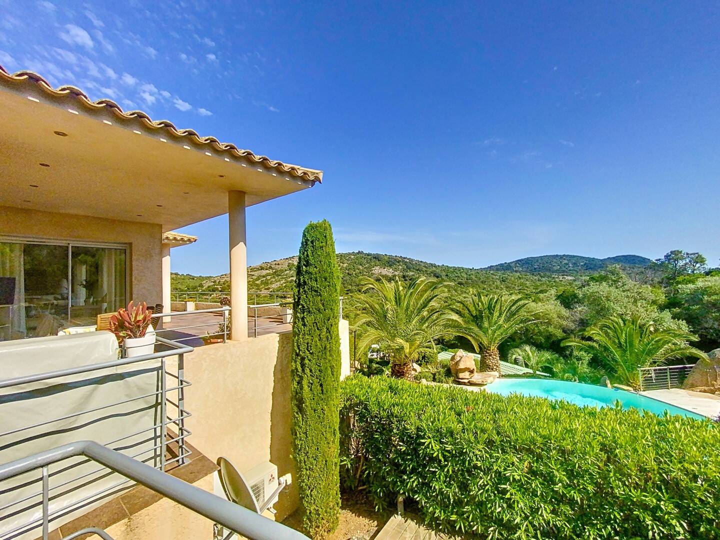 Maison 10 pièces 296 m² · à Porto-Vecchio · 296,2 m² · 1 990 000 €