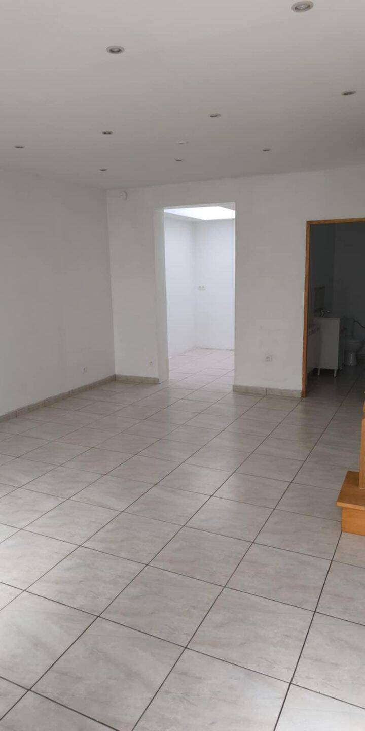 Maison 1 pièce 64 m² · à Roubaix · 64 m² · 685 €