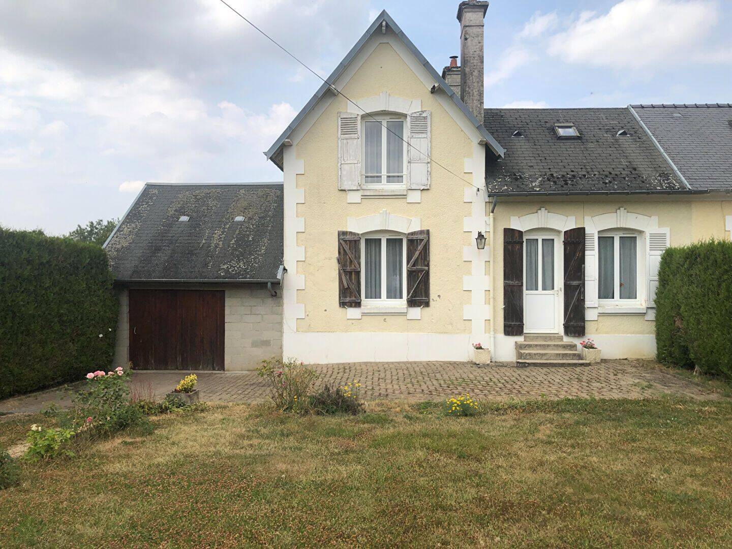 Maison en pierre avec fort potentiel - Terrain de 792 m²