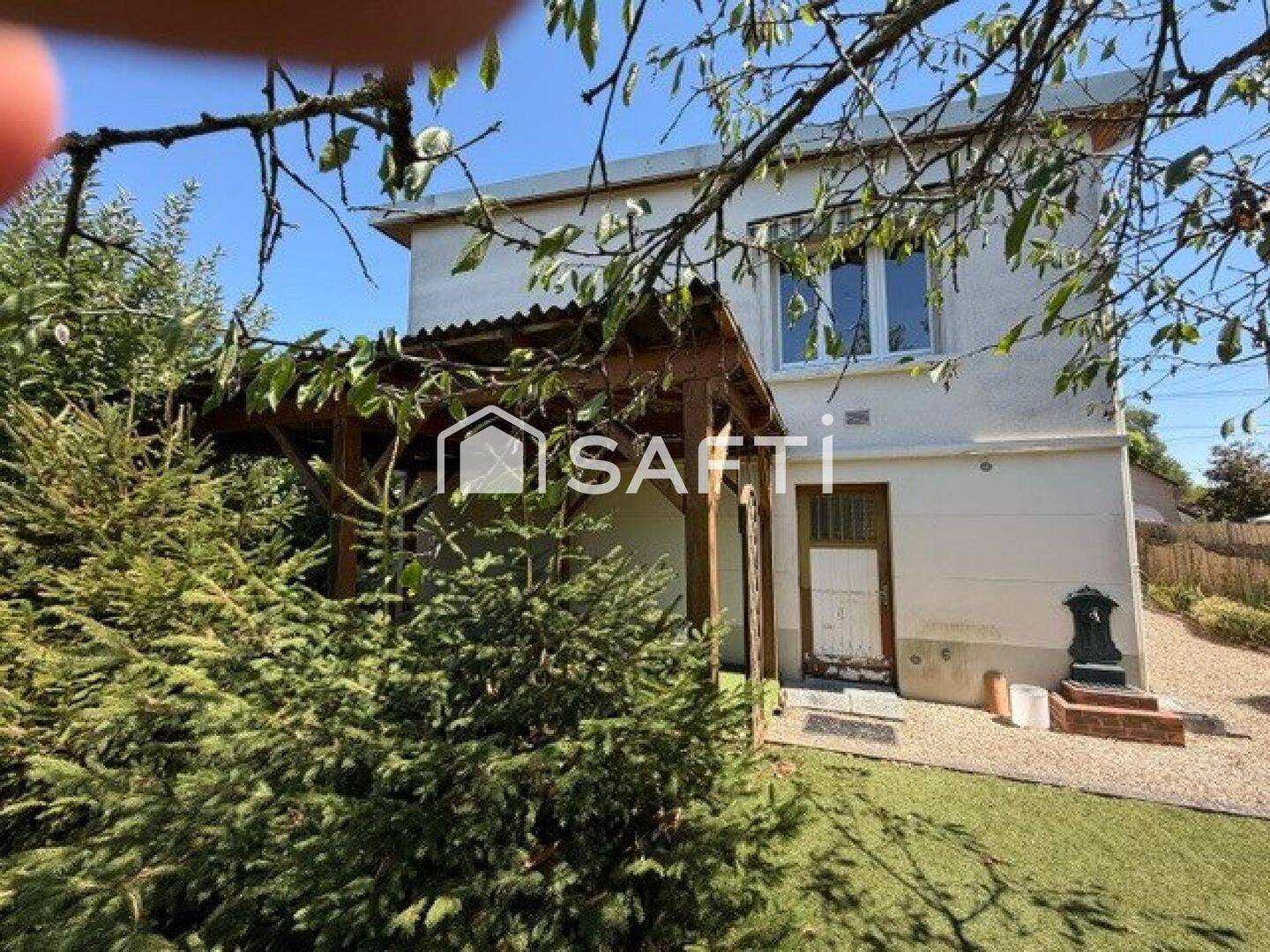 Maison 4 pièces 102 m² · à Orléans · 102 m² · 235 000 €