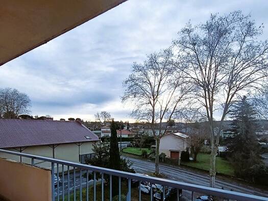 Appartement à vendre 97 900 € 3 pièces 2 chambres 72 m² Étage 3/4 Panessac Graulhet 81300