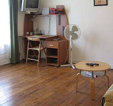 Appartement 1 pièce 30 m² · à Suresnes · 30 m² · 950 €/mois