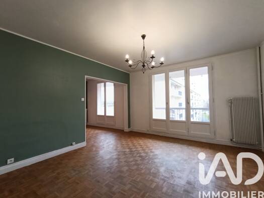 Appartement à vendre 109 000 € 5 pièces 3 chambres 91 m² Étage 3/7 Moulinet Nord Charleville-Mézières 08000