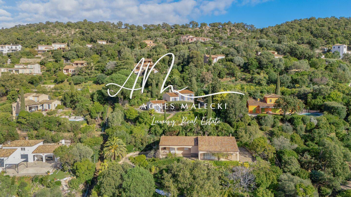 Maison 8 pièces 176 m² · à Cavalaire-sur-Mer · 176 m² · 1 450 000 €
