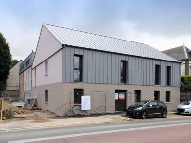 Espace bureau à vendre 479 309 € 329 m² de bureaux divisible de 329 m² à 329 m² Deville les Rouen 76250