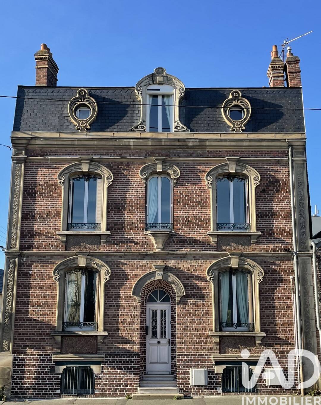 Maison 9 pièces 304 m² · à Beauvais · 304 m² · 446 000 €